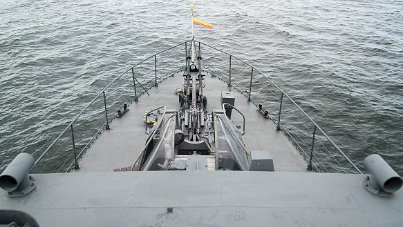 俄媒：俄研发自主搜索无人鱼雷艇 适用于远海和北极