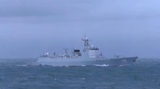 东海海域 海军舰艇编队开展实兵实弹训练