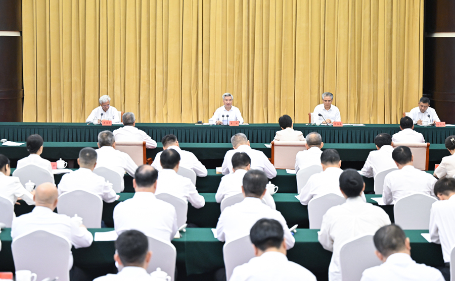 李希在重庆调研时强调 深入学习贯彻习近平党建思想 以更高标准更实举措做好纪检监察各项工作-新华网